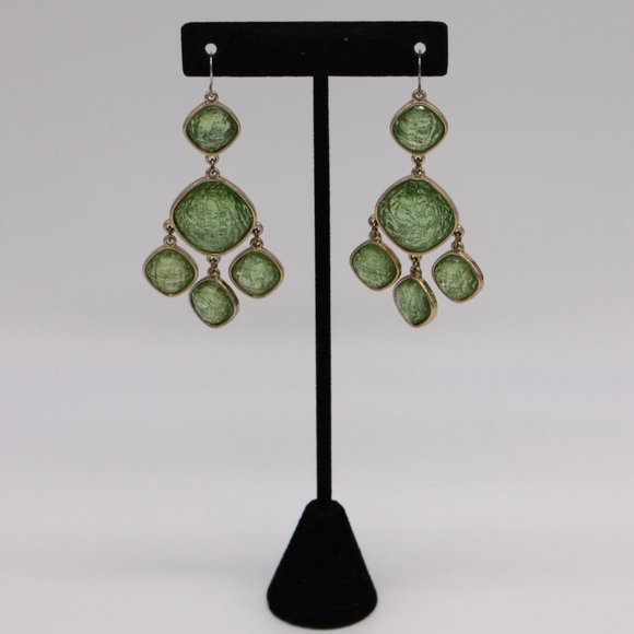 Gorgeous Gold Tone Green Color Gem Chandelier Style Dangle Earrings - Picture 2 of 2